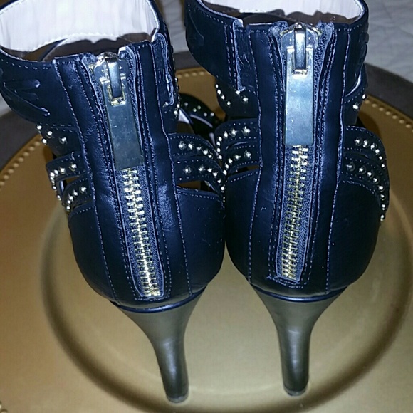 MINT Gold Stud Sandal Platform Heels - Picture 5 of 7